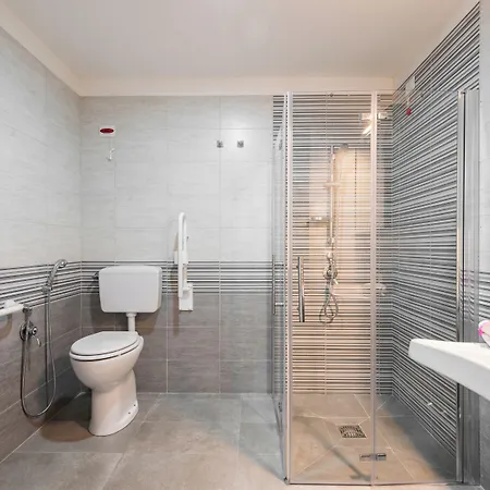 Ottavia Aparthotel 4*