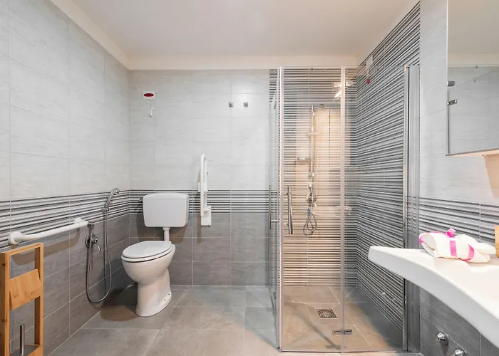 Ottavia Apartahotel 4*